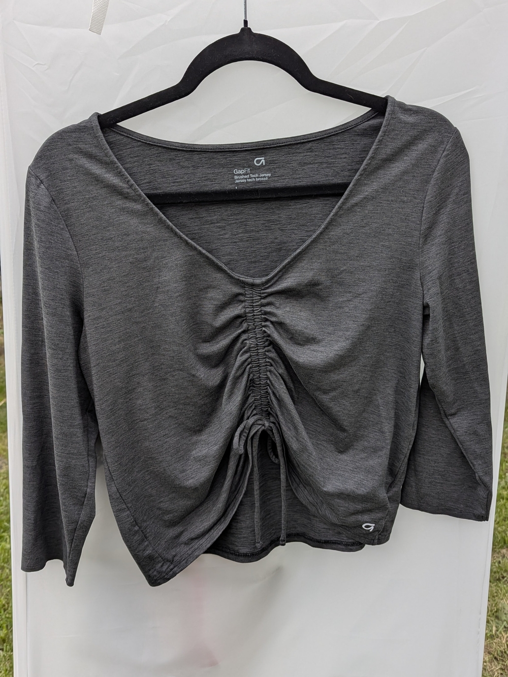 GapFit Dark Charcoal Ruched Cinch Front Top Pilates Princess Athleisure